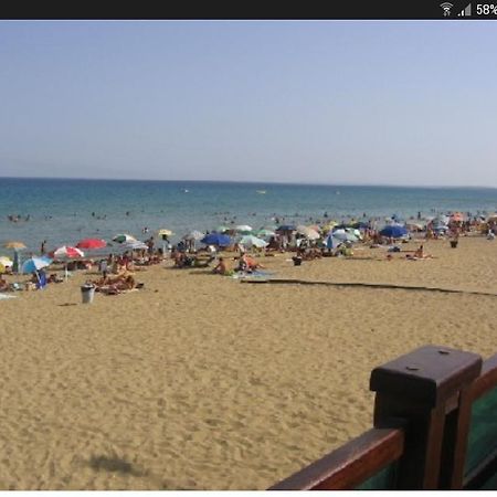 Casa Vacanze Il Quadrifoglio Νότο Εξωτερικό φωτογραφία