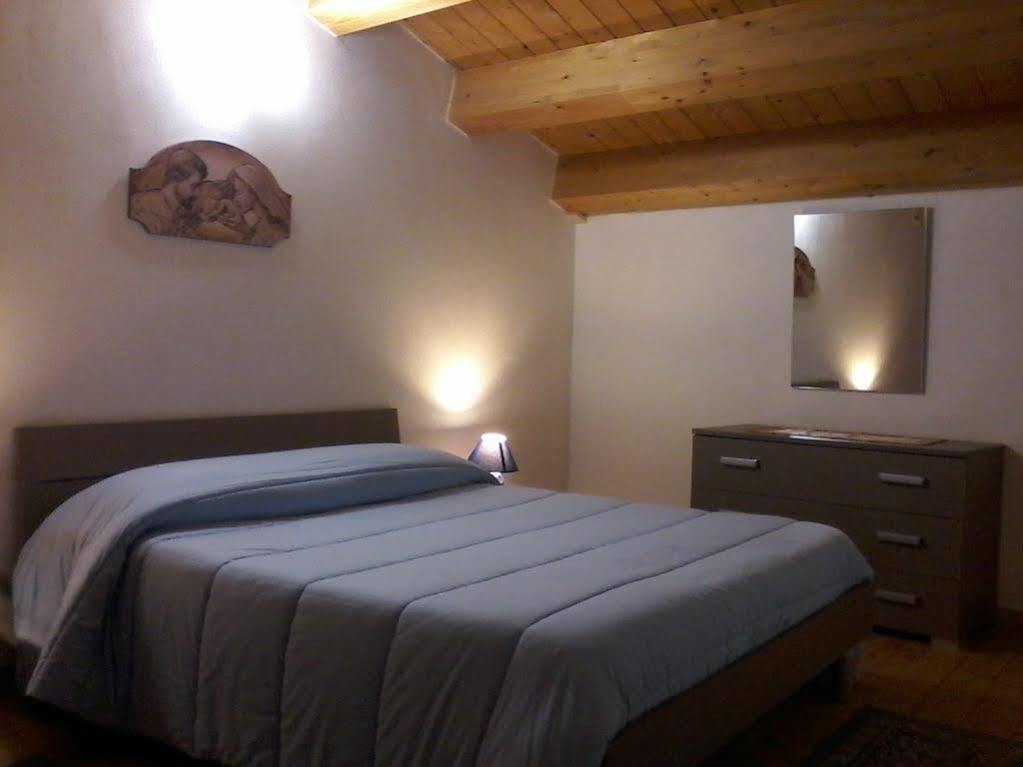 Casa Vacanze Il Quadrifoglio Νότο Εξωτερικό φωτογραφία